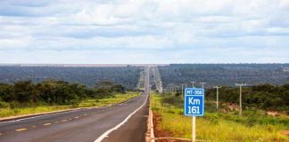 Governo entrega 54 km de asfalto novo da MT-358 em Tangará da Serra